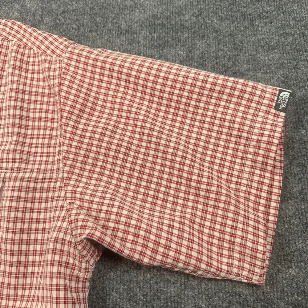 The North Face Men's XL‎ Red White Plaid Checkered Short Sleeve Button Shirt
